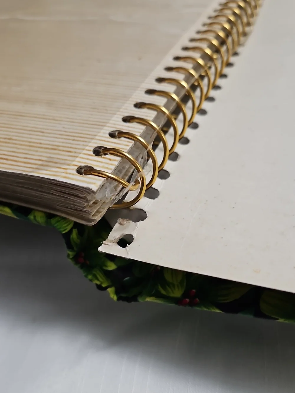 Vintage Green Floral Fabric Photo Album Scrap Book Spiral Bound Groovy